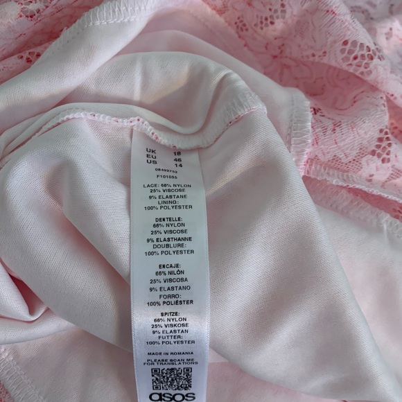 NWT ASOS lace halter fit and flare dress - Picture 7 of 9